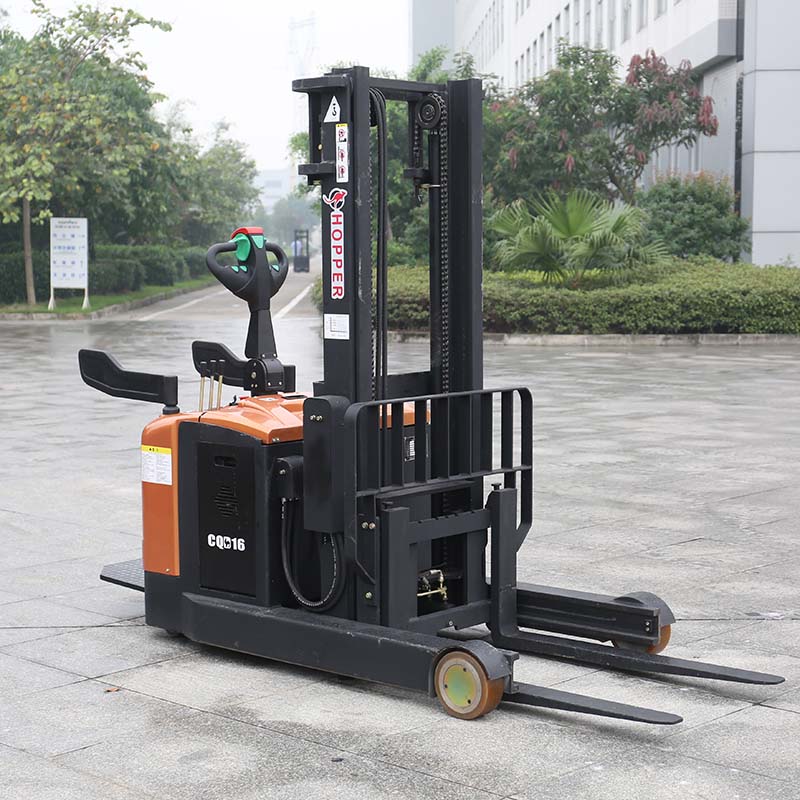 Electric Reach Truck