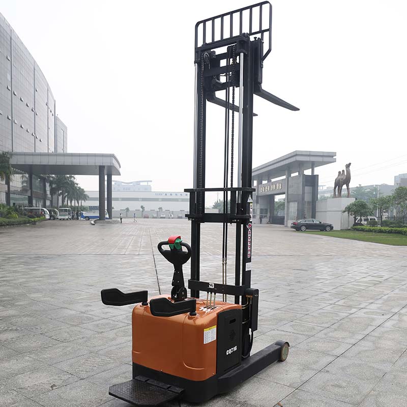 Electric Reach Truck