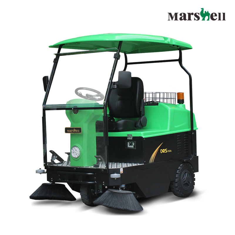 DQS15 Ride-on Floor Sweeper